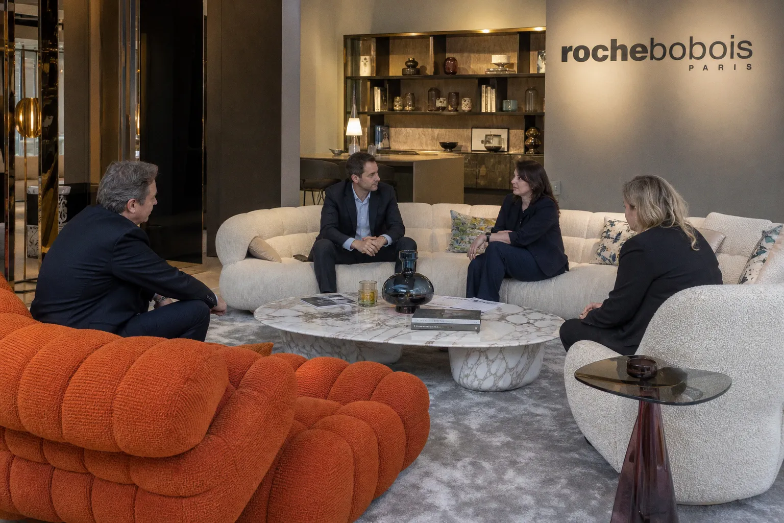 Roche Bobois et Esker : quel impact de la nouvelle gouvernance sur la qualité du mobilier ?