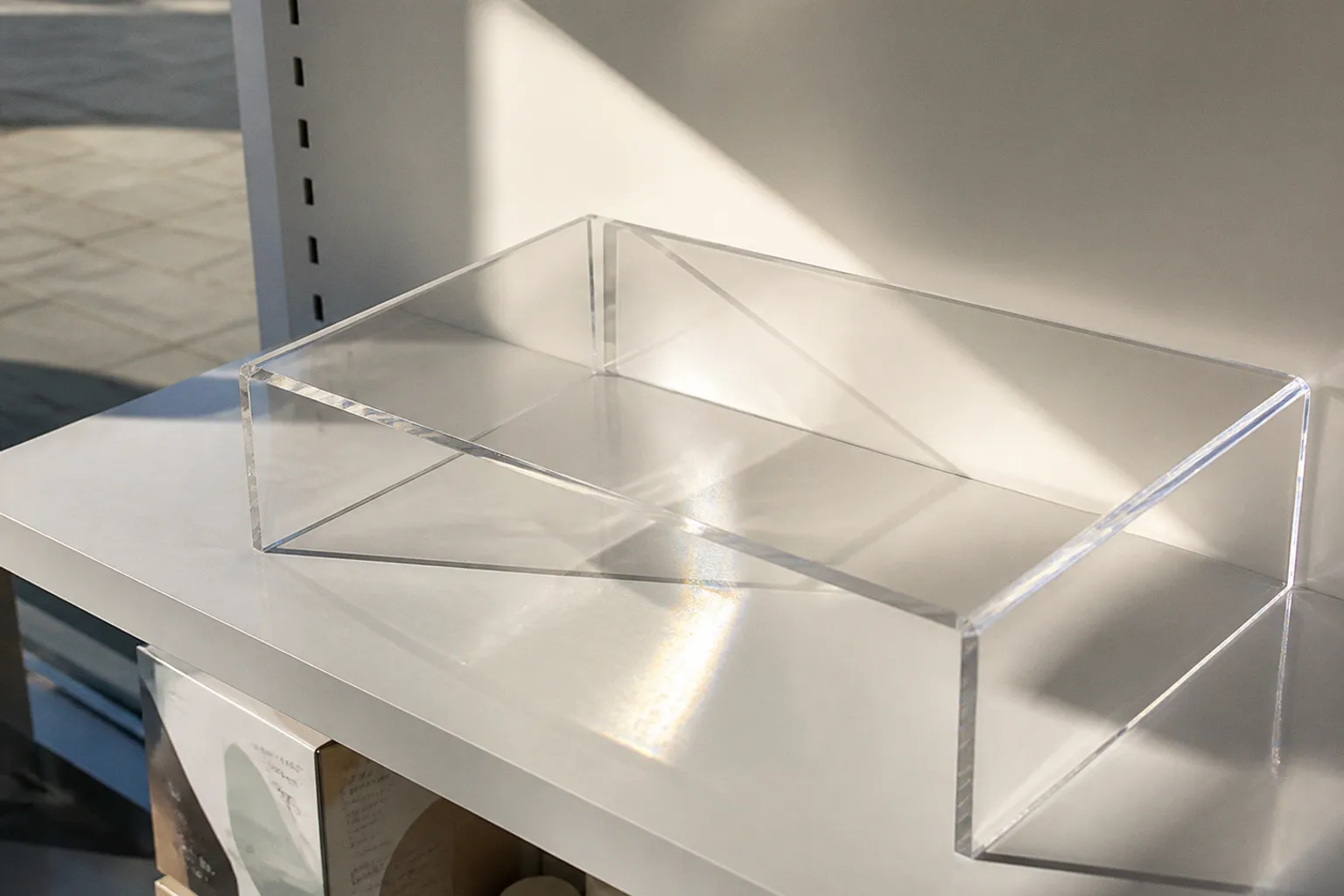 Supports plexiglas : trois modèles pour optimiser votre PLV