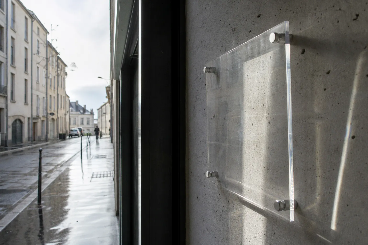 Tableau en plexiglas : comparatif de trois modèles muraux